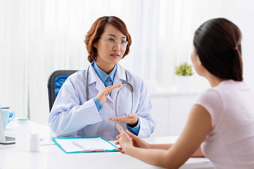 Nữ giới bị tắc vòi trứng phải làm sao?
